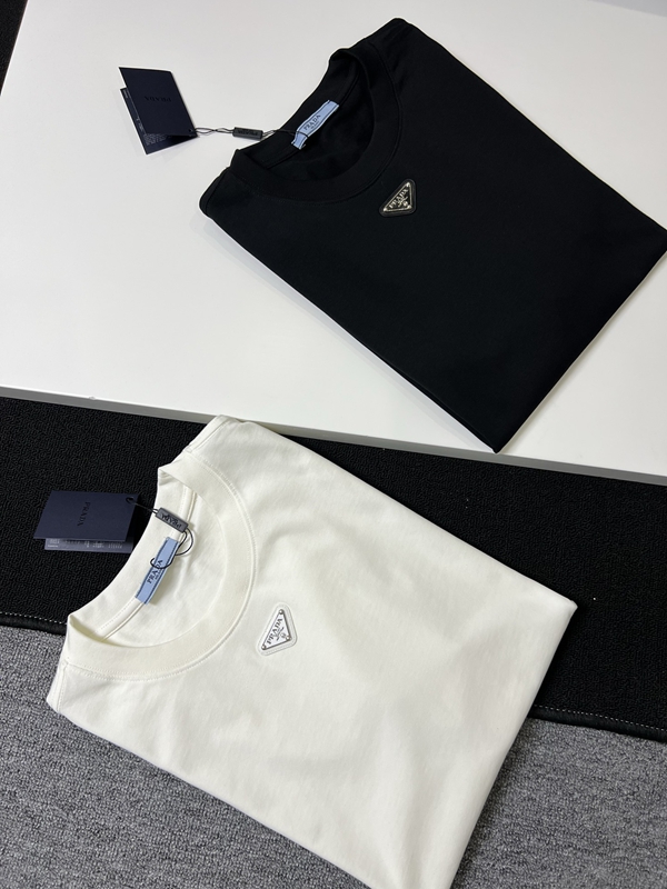 ブランドTシャツ着用イメージ